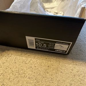 Men’s basketball shoes!